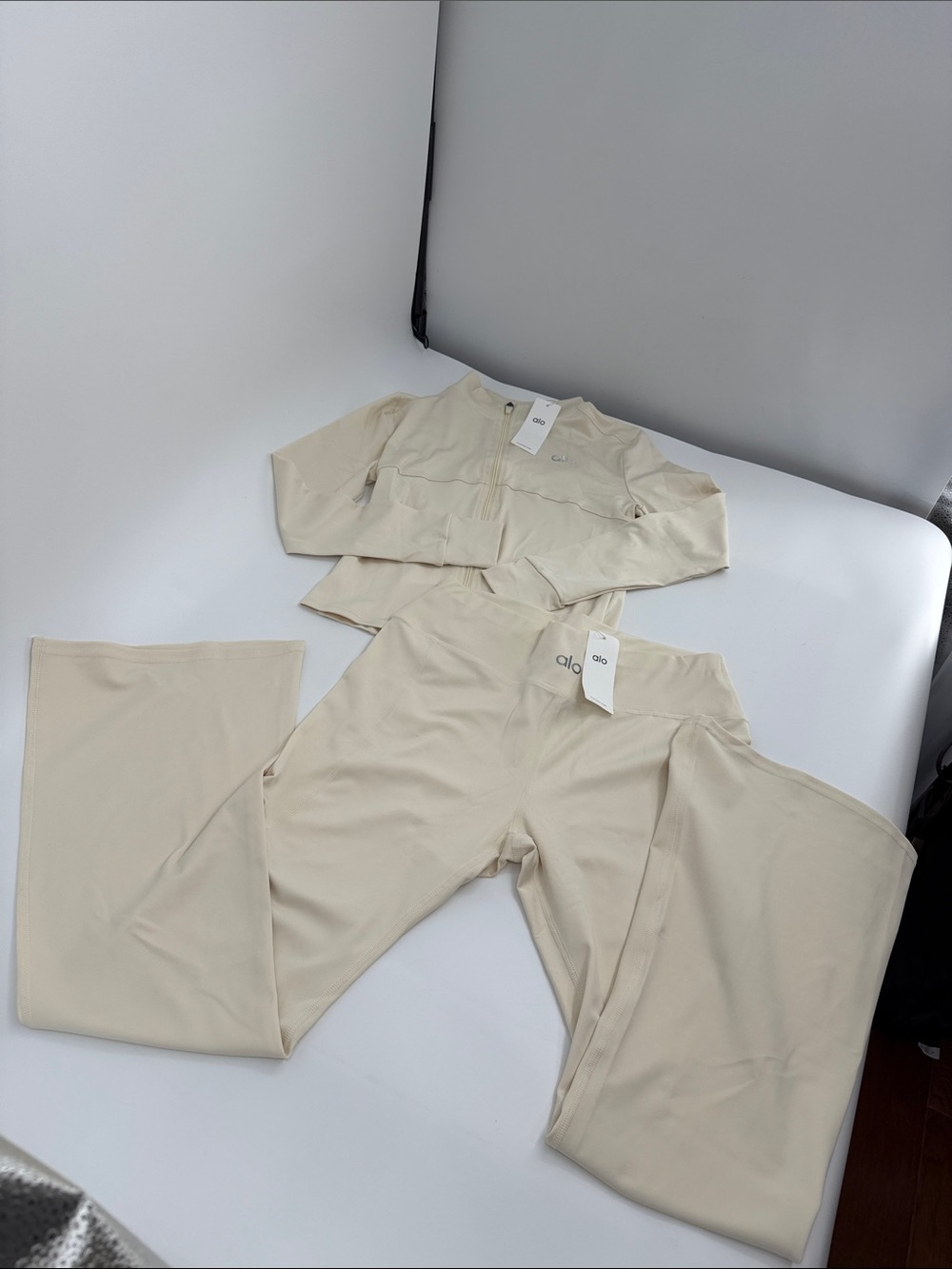 ALO Yoga Cream Wide Leg Pants with Matching Zip Jacket